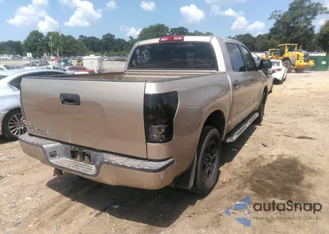 2008 Toyota Tundra Base 5.7L V8 z USA, uszkodzony, nr VIN 5TBEV541X8S480833